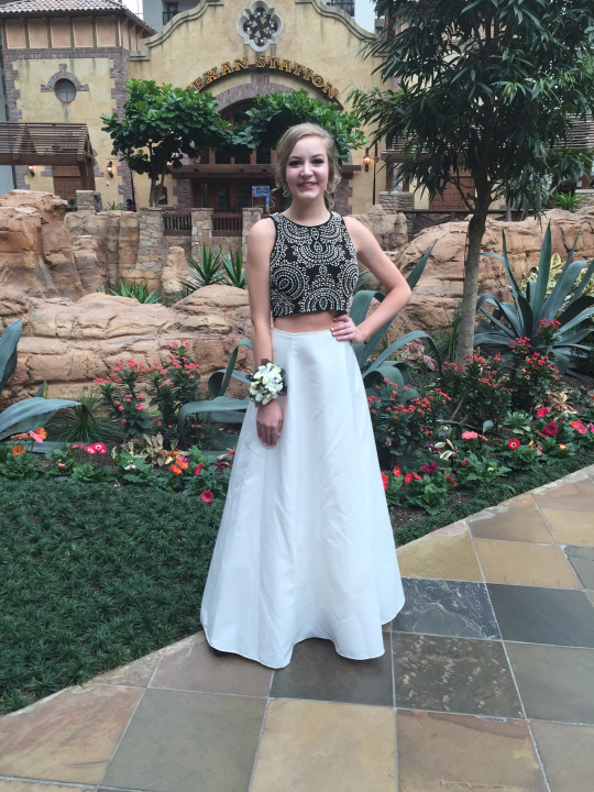 Black and white two piece prom dress discount