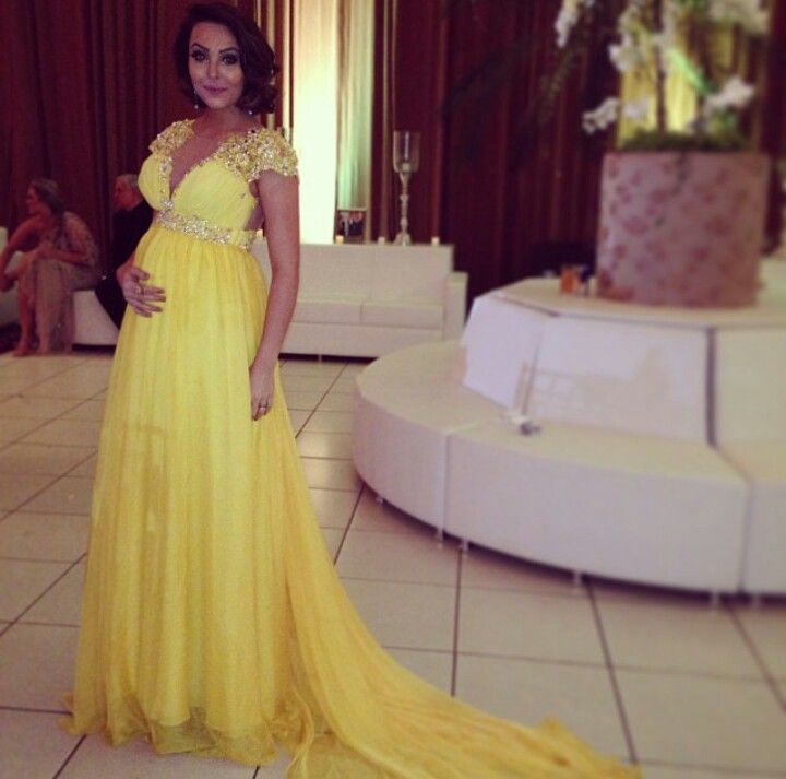 prom dress for pregnant girl